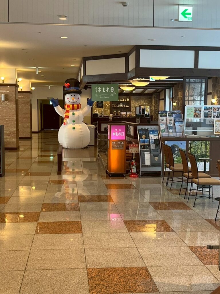 廈下・雪だるま